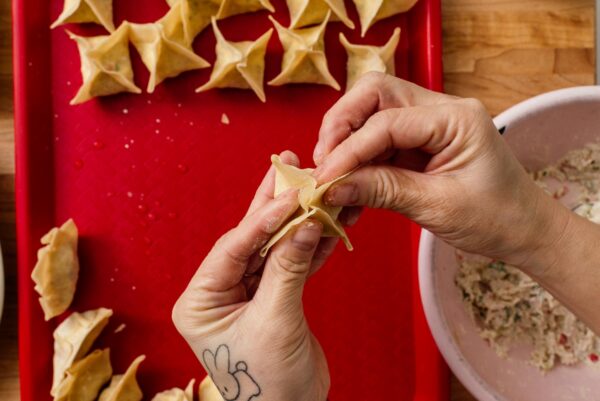 folding crab rangoon | www.iamafoodblog.com