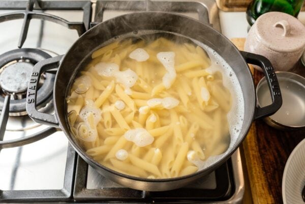 Cooking pasta | www.iamafoodblog.com